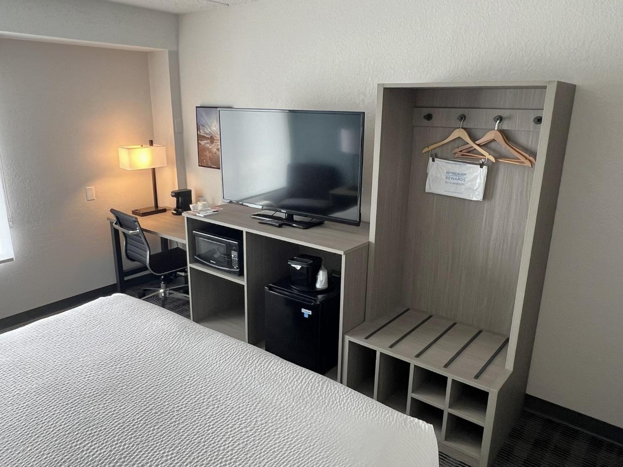 Americinn By Wyndham Baxter Brainerd Extérieur photo