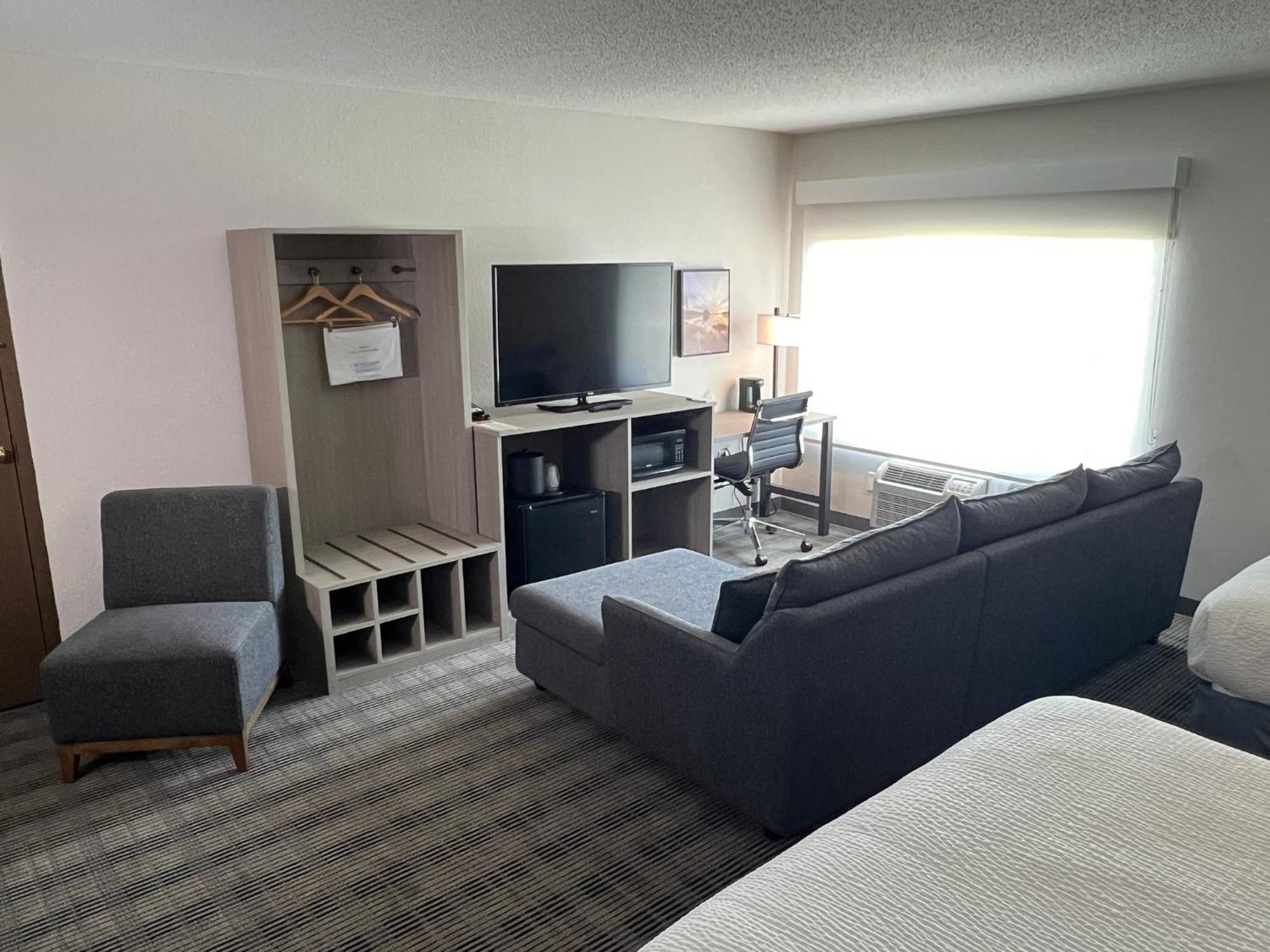Americinn By Wyndham Baxter Brainerd Extérieur photo