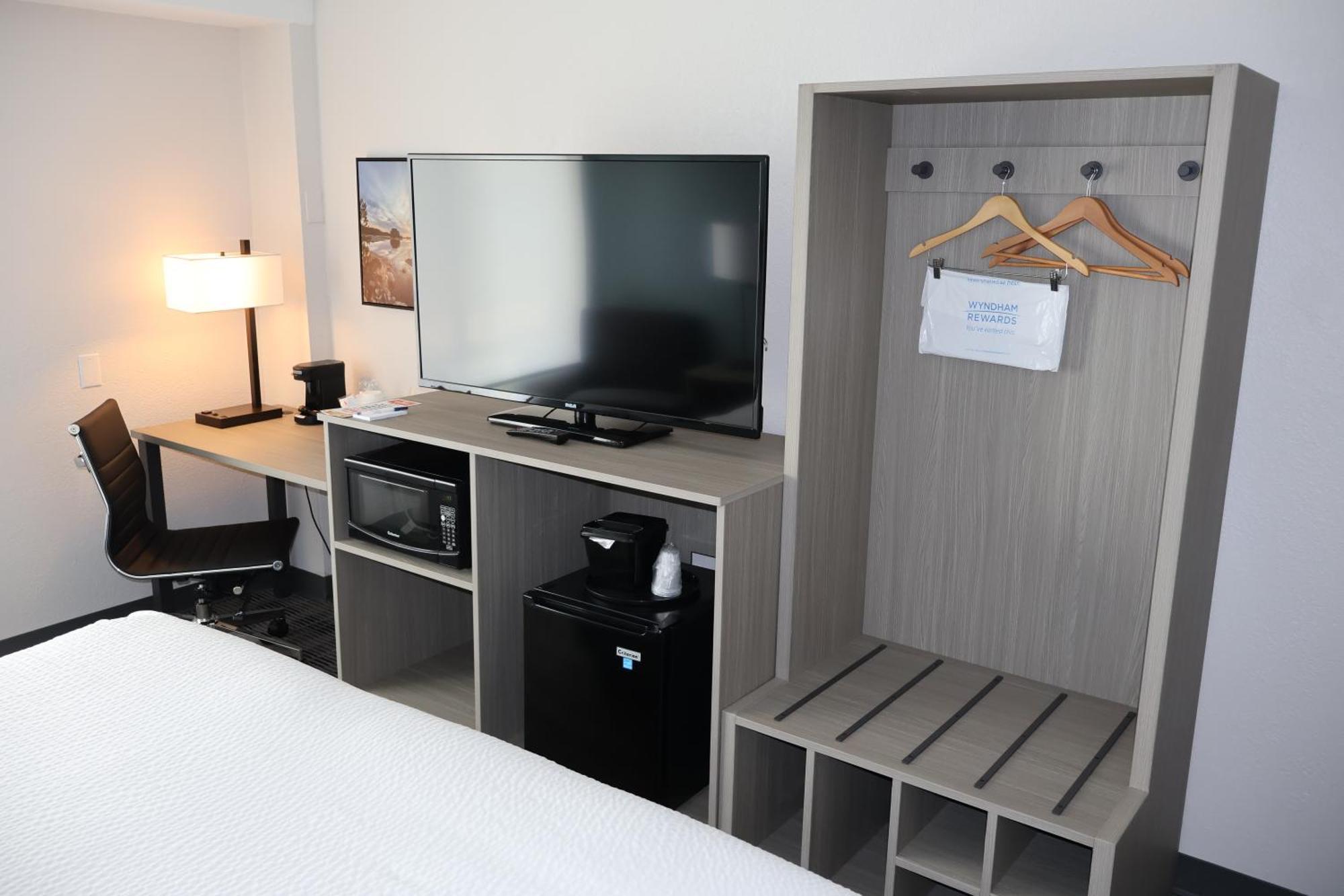 Americinn By Wyndham Baxter Brainerd Extérieur photo